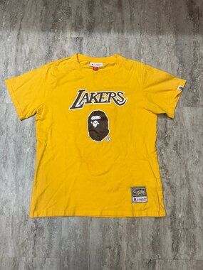 Bape x Lakers - Yellow / Brown - T-Shirt - Used - Size XL -  Review Pictures